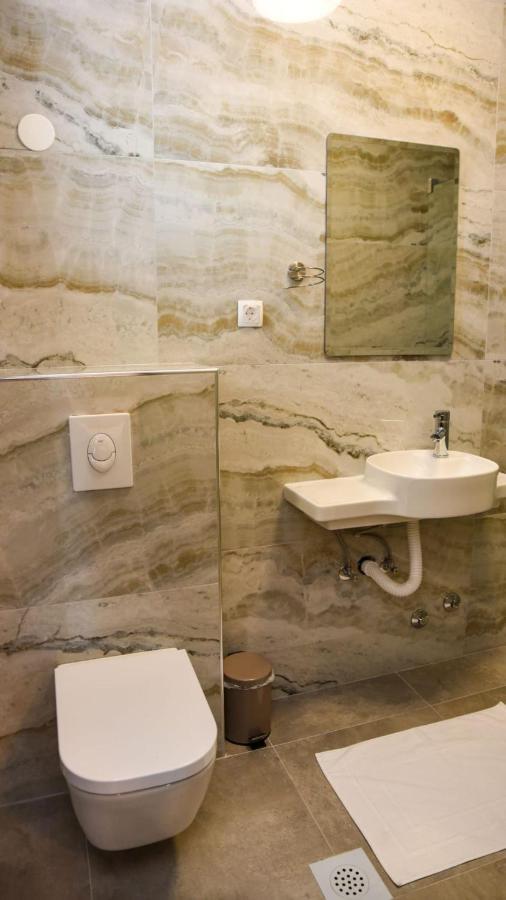 Apartments Montenegro Hills Улцин Екстериор снимка