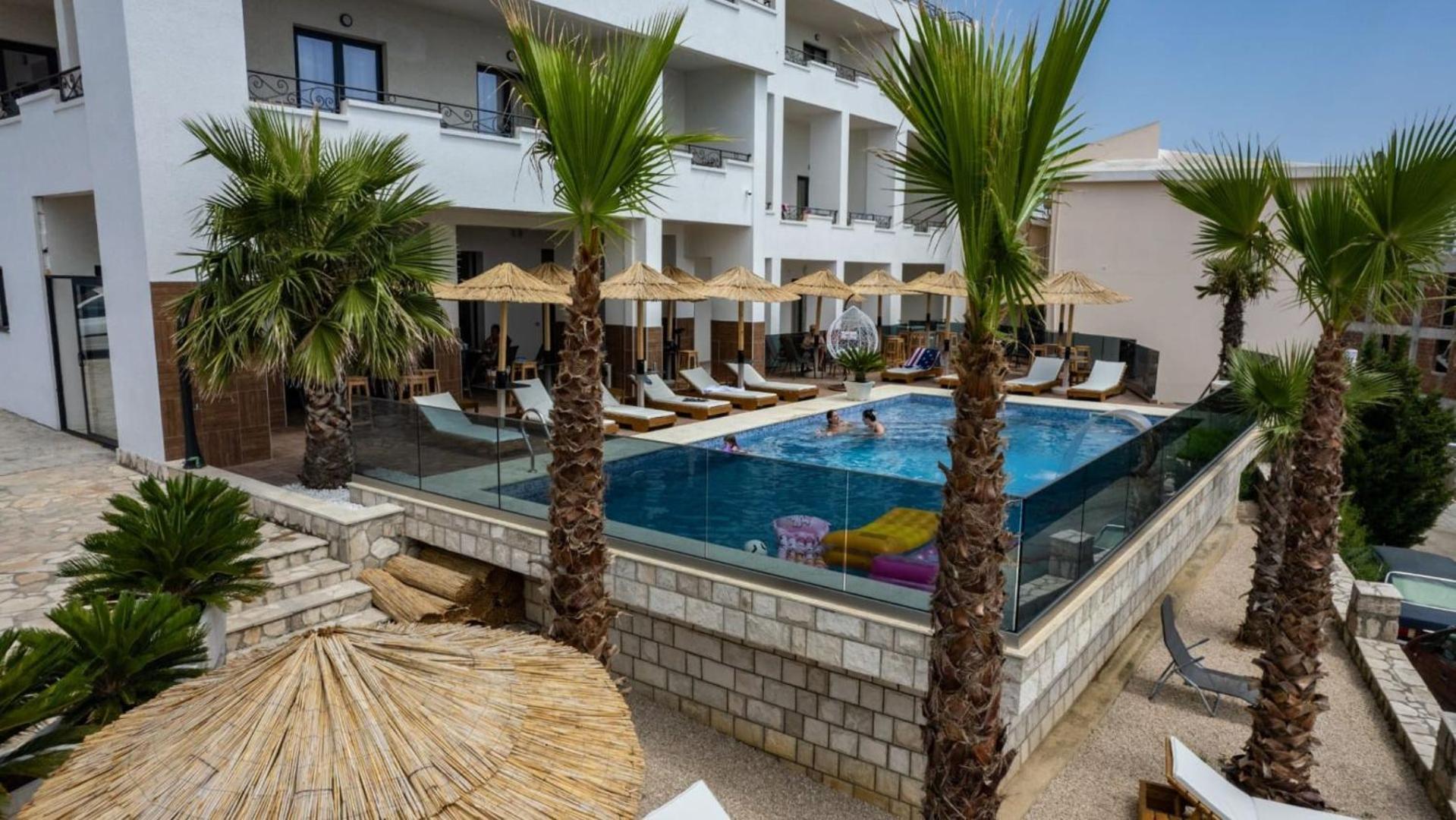 Apartments Montenegro Hills Улцин Екстериор снимка