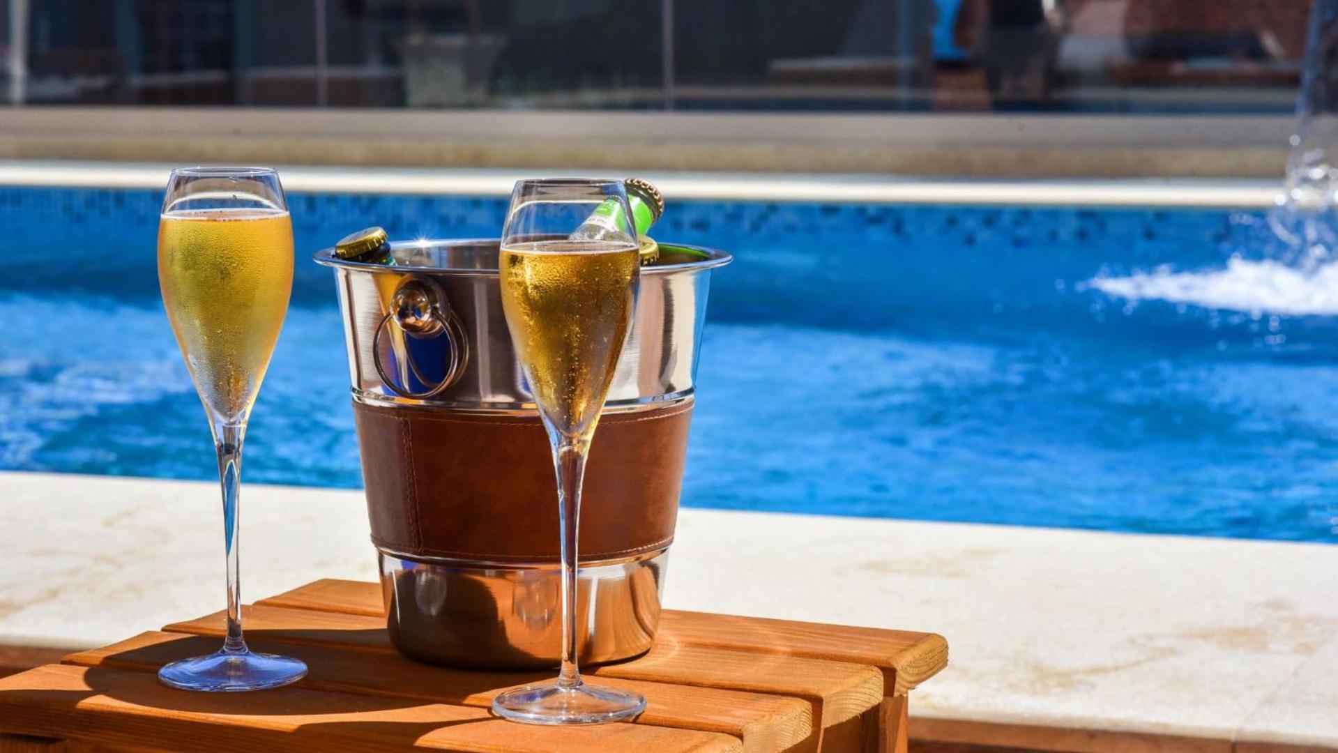 Apartments Montenegro Hills Улцин Екстериор снимка
