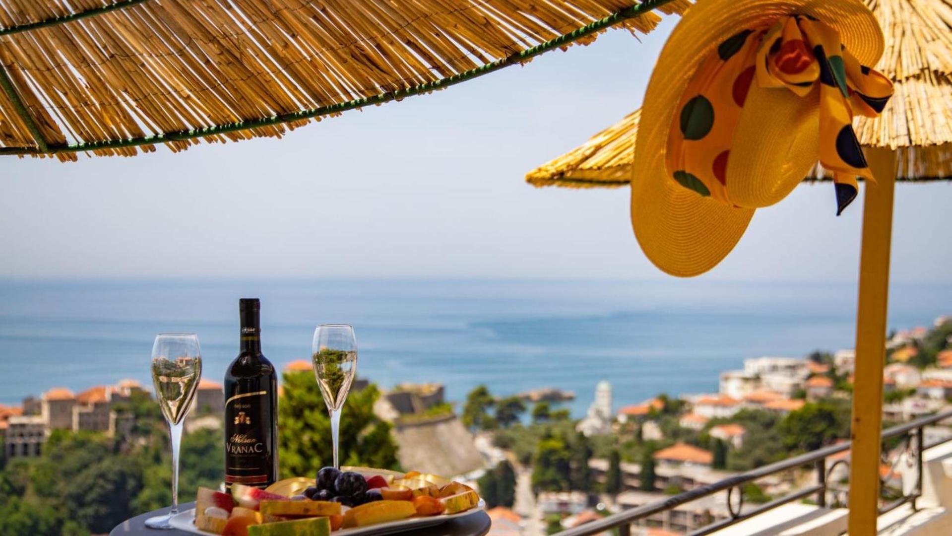 Apartments Montenegro Hills Улцин Екстериор снимка