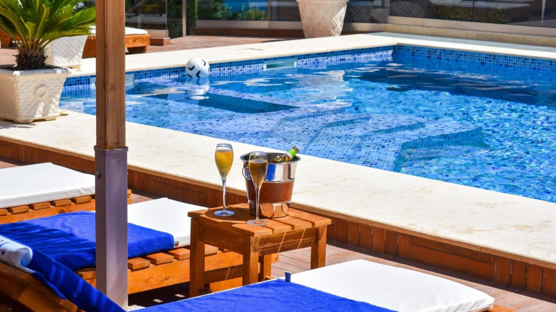 Apartments Montenegro Hills Улцин Екстериор снимка